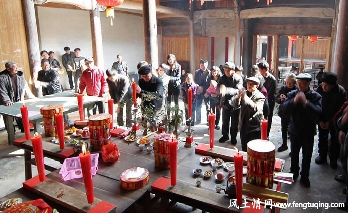祭祖是中国人一种敬老的优良传统习俗_传统习俗【风土人情】 祭祖是中国人一种敬老的优良传统习俗_传统习俗【风土人情】