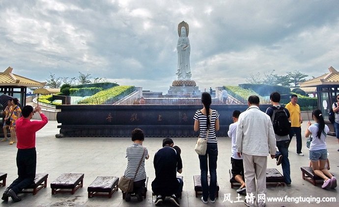 中国人烧香拜佛风土习俗_传统习俗【风土情网】 中国人烧香拜佛风土习俗_传统习俗【风土情网】