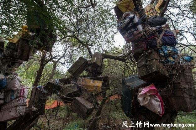 世界上奇特的丧葬习俗_民间风俗【风土情网】 世界上奇特的丧葬习俗_民间风俗【风土情网】
