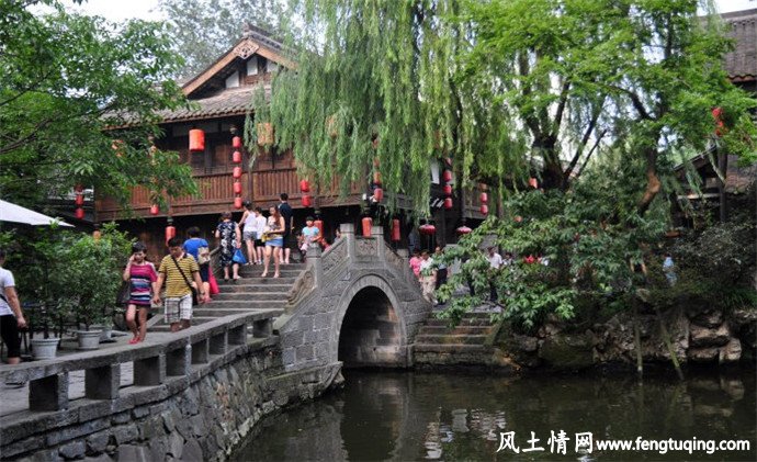 西蜀第一街 唯美风景名胜_风景图片【风土情网】 西蜀第一街 唯美风景名胜_风景图片【风土情网】