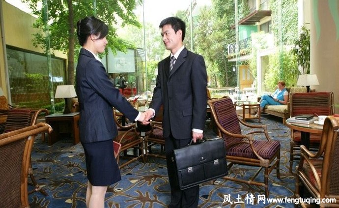 传统的见面礼节_传统习俗【风土情网】 传统的见面礼节_传统习俗【风土情网】