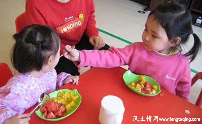 培养孩子的谦让行为极为重要_家庭教育【风土情网】 培养孩子的谦让行为极为重要_家庭教育【风土情网】