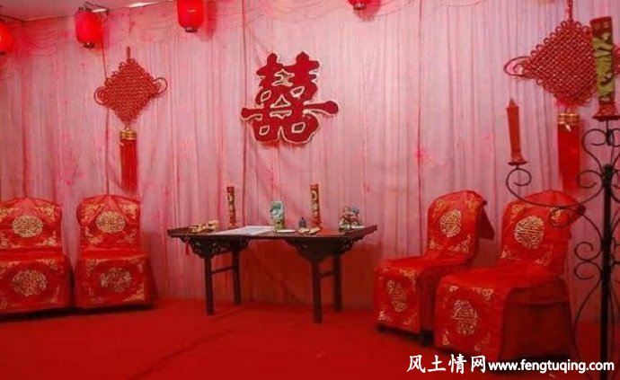 千奇百态的婚嫁习俗_风土习惯【风土情网】 千奇百态的婚嫁习俗_风土习惯【风土情网】