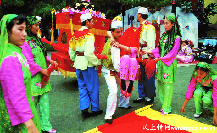 撒拉族人的婚嫁习俗_风土习惯【风土情网】 撒拉族人的婚嫁习俗_风土习惯【风土情网】