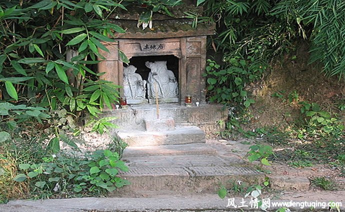 为什么土地庙简陋矮小的传说_仙界传说【风土情网】 为什么土地庙简陋矮小的传说_仙界传说【风土情网】