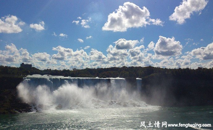 圣安娜湖的童话故事_格林童话【风土情网】 圣安娜湖的童话故事_格林童话【风土情网】
