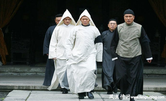 披麻戴孝的由来_风土习惯【风土情网】 披麻戴孝的由来_风土习惯【风土情网】