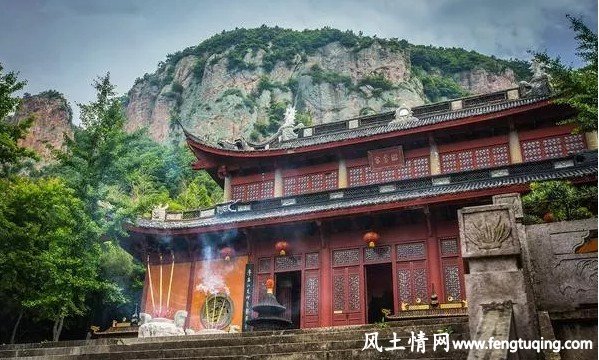 传说“仙山庙”风水宝地的风水故事_住宅风水-【风土情网】 传说“仙山庙”风水宝地的风水故事_住宅风水-【风土情网】