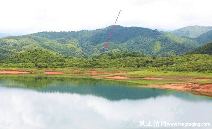 风水宝地之『下水泥鳅穴』的传说故事_风水故事【风土情网】 风水宝地之『下水泥鳅穴』的传说故事_风水故事【风土情网】